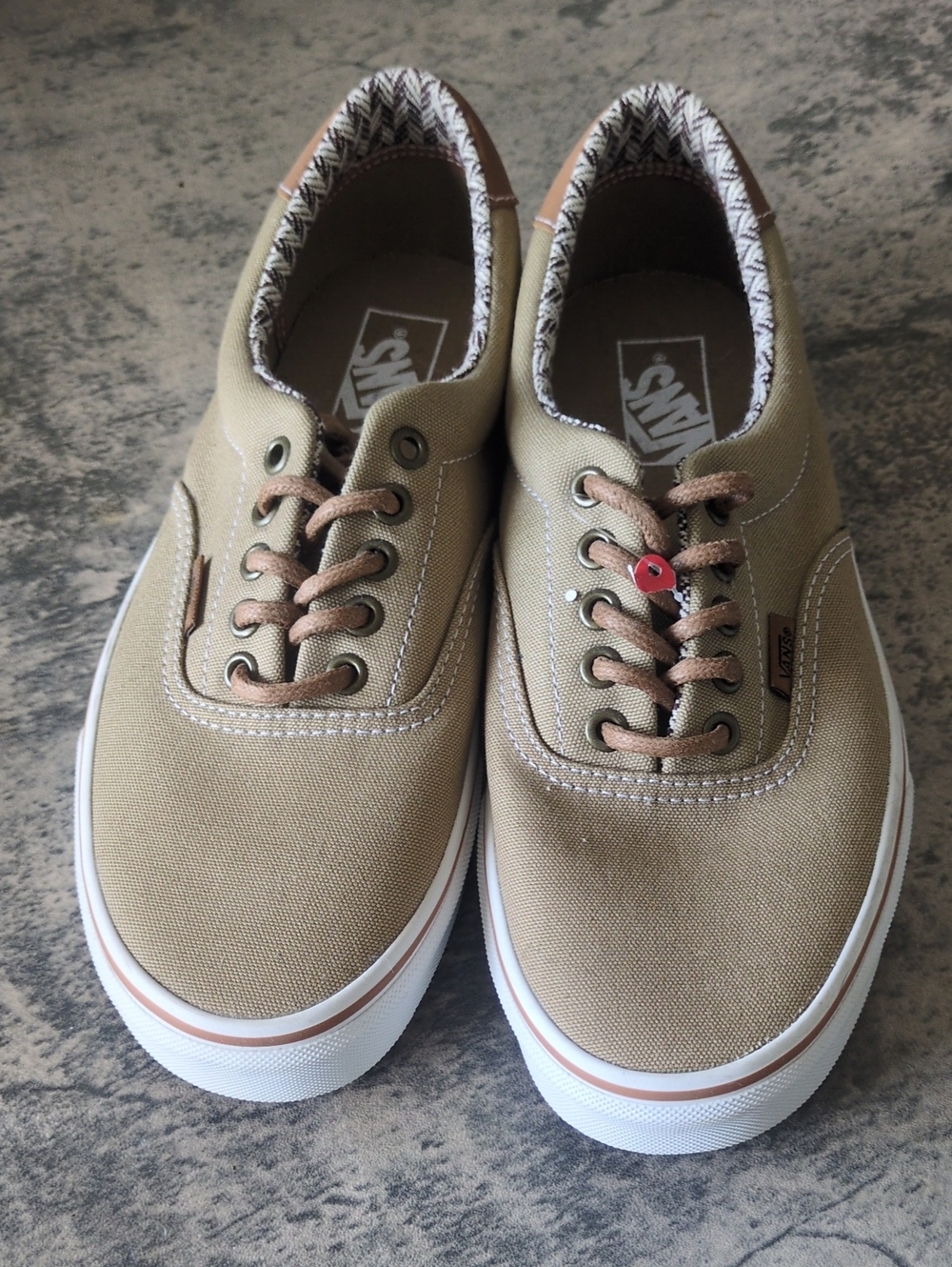 NWT Vans Tan Canvas w/ Cognac Details  Low-Top Sneakers